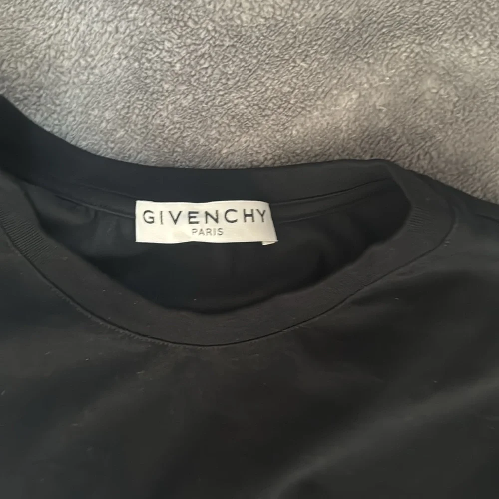 Givenchy Shirt - Picture 3 of 3